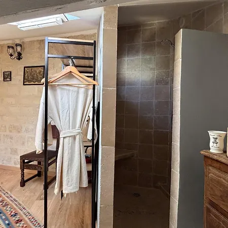شقة Grange D'epoque A شانتييّي